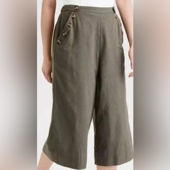 American Eagle Outfitters Pants - American Eagle Olive Green Linen Cropped Culottes